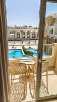 Spacious 2 Bedroom Apartment with Pool and Piazza View in Sahl Hasheesh - B&B Hurghada