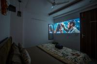 Projector Couple Friendly 1bhk Aashiyana - B&B Nueva Delhi