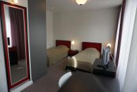 Zweibettzimmer mit Gemeinschaftsküche