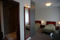 Twin Room with Shared Kitchen