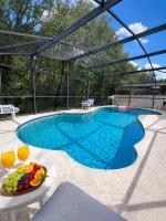 5BR Private Pool Retreat No Rear Neighbours - B&B Davenport