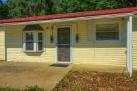 Stylish and Accessible 5 Bedroom, 2 Bathroom Home in Cranberry, Pittsburgh - B&B Cranberry Township