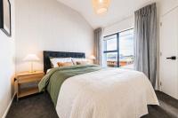 Sherborne Courtyard Retreat 1br with Parking - Bed and Breakfast Christchurch