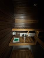 Spacious two-room apartment with sauna in the city center and free parking - Ferienwohnung Oulu