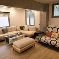Cozy and bright apartment with private yard - B&B Mastambás