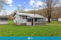 Wood Stove, Fire Pit, Grill & 2 Mins to River - B&B Springfield