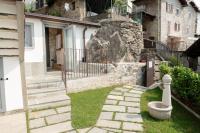 Cottage MUSSO 180 lake view private garden and parking - Ferienwohnung Musso