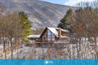 Amazing Views Hot Tub Deck FirePit & Game Room - Bed and Breakfast Moorefield