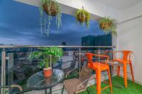 2 Bedroom in Westlands near GTC with a Swing Hammock with 12th Floor views at Shangri-la Residence, 23 Westlands Road - B&B Nairobi