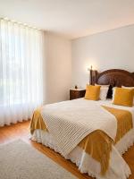 Deluxe Double Room (2 Adults + 1 Child)