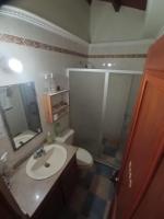 Privada Confort AIRE AC - Desayuno - Tv - Baño Compartido - a 5 min del Centro Histórico Muelle Cruceros - Bed and Breakfast Cartagena