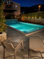 Apart-pool Tivat - B&B Tivat