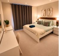 Elegant Ealing Flat Stylish West London Stay - Ferienwohnung London Borough of Ealing
