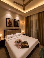 Rao Stays Luxury Studio on Golf Course Road - Ferienwohnung Gurugram