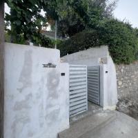 Saint Giovanni House - B&B Charokopio