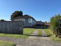 Old Bungalow near Hospital - Chambres d'hôtes Tauranga