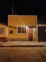 Casa no Centro Histórico, Próxima à Beira Mar - Ferienwohnung Cananéia
