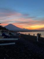 Valomia Beachfront - B&B Amed