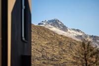 Te Awa River Retreat w Private Parking - B&B Queenstown