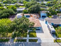 Newly Remodeled 3 Bed2 Ba, Hot Tub, Pet Friendly - B&B Corpus Christi
