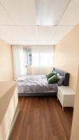 Our Secret Base Airport - B&B Auckland