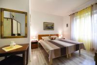 One-Bedroom Apartment with Garden View
