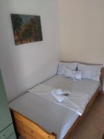 Roxani - Ferienwohnung Pella