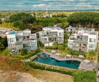Ocean Point Beachfront Penthouses by Gerards & Angel - B&B Pointe aux Piments