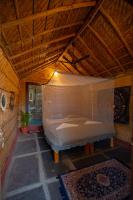 Mahee's Cafe and Stay - B&B Nimbhāi
