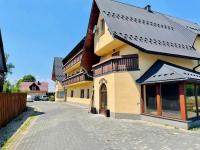 Mountain Studio - 6 Min to Chocholow Thermal Baths - B&B Koniówka