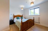 New 3 Bedroom Apartment Next to Station - B&B Chepstow