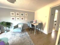 Modern 2 Bed House Sleeps 6 Southam Town Centre - Inspire Homes Ltd - Ferienwohnung Southam