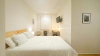 All-inclusive room at Coliving Tetuán - B&B Madrid