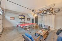 Rooftop Deck Grill Ping Pong Near Downtown Nashville - B&B Nashville