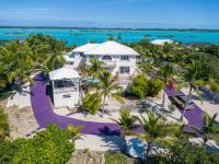 Tropical Paradise, Pool, Beaches & 360 Views - B&B Provo