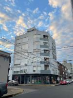 Lindo Departamento Centro San Nicolás Con Cochera - Ferienwohnung San Nicolás de los Arroyos
