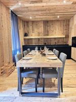 Dream House - gorgeous apartment in city center - Bed and Breakfast Ponte di Legno