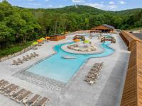 Timberline Hideaway with Hot Tub - B&B Hollister