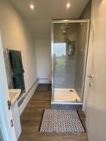 The Woodland Hideout Shepherd's Hut - Farm Stay - Chambres d'hôtes Messing