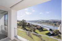 Porto & Douro Vista Apartments by Inviting - Chambres d'hôtes Valbom