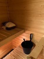 Tilava kaksio 55m2 keskustassa, autopaikka, ilmalämpöpumppu, hyvin varusteltu - Chambres d'hôtes Seinäjoki