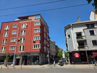 Grand Patriarh near Vitosha Blvd with Parking - Bed and Breakfast Sofia