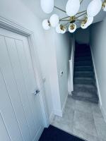 Stylish Modern double room with private bathroom - B&B Peterborough