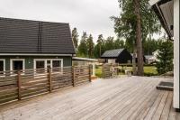 Cozy Private Cottage Near Lake Mälaren Västerås - B&B Västerås