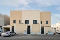 شقة ارضية فاخرة ٣ غرف وصالة دخول ذاتي ٧ - Chambres d'hôtes Riyad