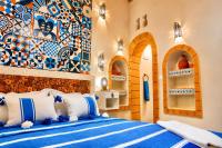 Chambre Double avec Salle de Bains Privative et Toilettes Communes
