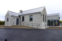 Whiddy School House Accommodation - B&B Lady’s Odell
