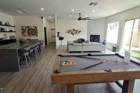 Cozy Phoenix Condo with Hot Tub & Mountain Views - Ferienwohnung Phoenix