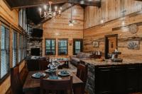 Secluded Creek Hot Tub Patio EV Charger - B&B Broken Bow