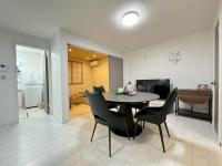 Apartamento de 2 dormitorios con balcón
